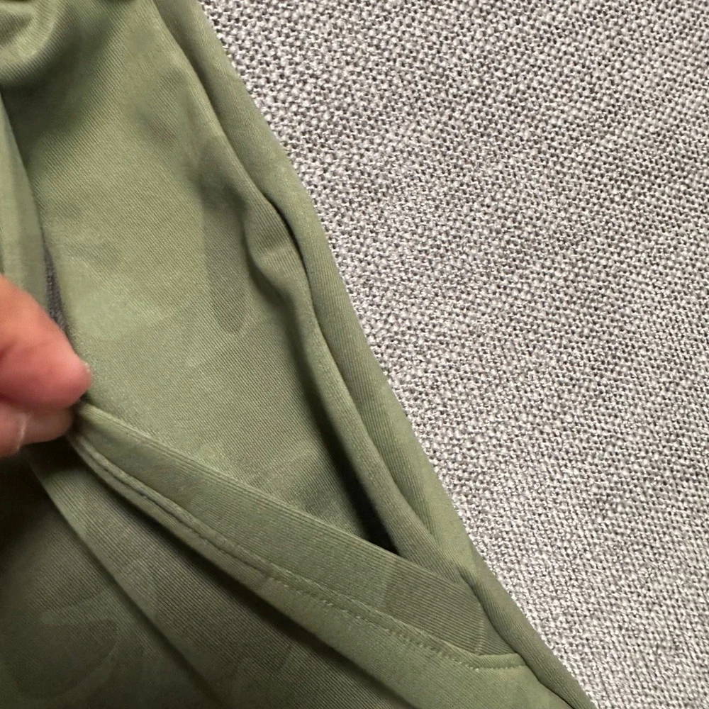 Rhone Jogger Pants Mens XXL Olive Green Camo Performance Training